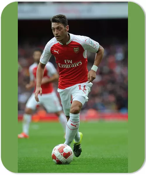 Mesut Ozil in Action: Arsenal vs. VfL Wolfsburg at Emirates Cup 2015 / 16