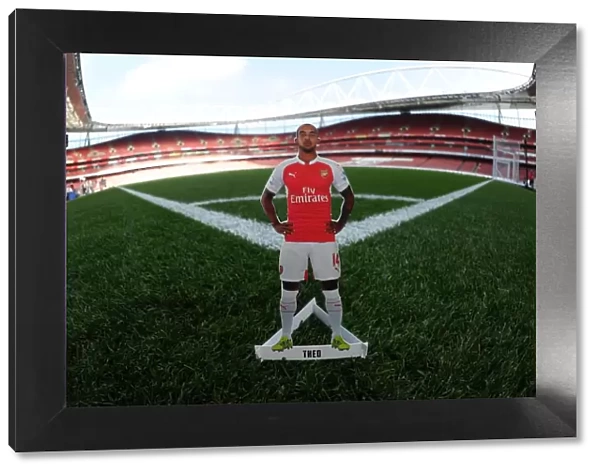 Theo Walcott: Arsenal's Top Scorer Gears Up for Arsenal vs Manchester United (2015 / 16)