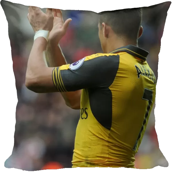 Alexis Sanchez (Arsenal). West Bromwich Albion 3: 1 Arsenal. Premier League. The Hawthorns