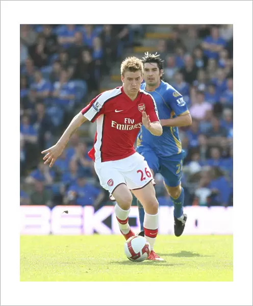 Nicklas Bendtner (Arsenal) Richard Hughes (Portsmouth)