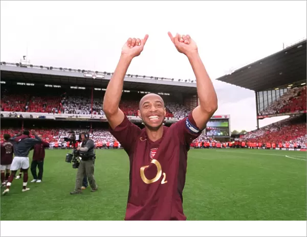 Thierry Henry's Jubilation: Arsenal's 4-2 Victory Over Wigan Athletic, FA Premiership, 2006