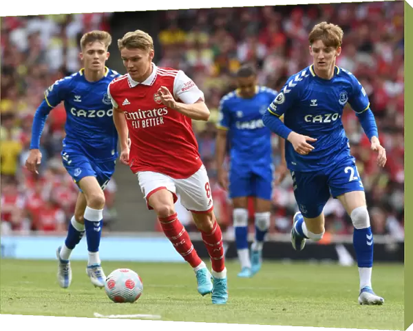 Arsenal vs. Everton: Martin Odegaard Clashes with Anthony Gordon in Premier League Showdown (2021-22)
