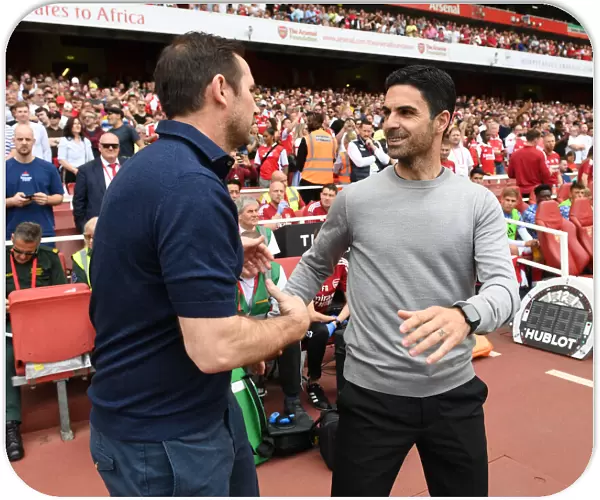 Arsenal's Mikel Arteta and Everton's Frank Lampard Exchange Handshakes in 2022 Premier League Clash at Emirates Stadium