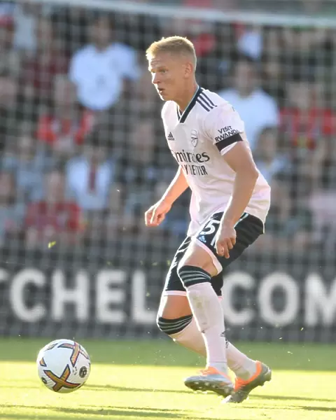 Zinchenko in Action: Arsenal Takes on AFC Bournemouth in the 2022-23 Premier League