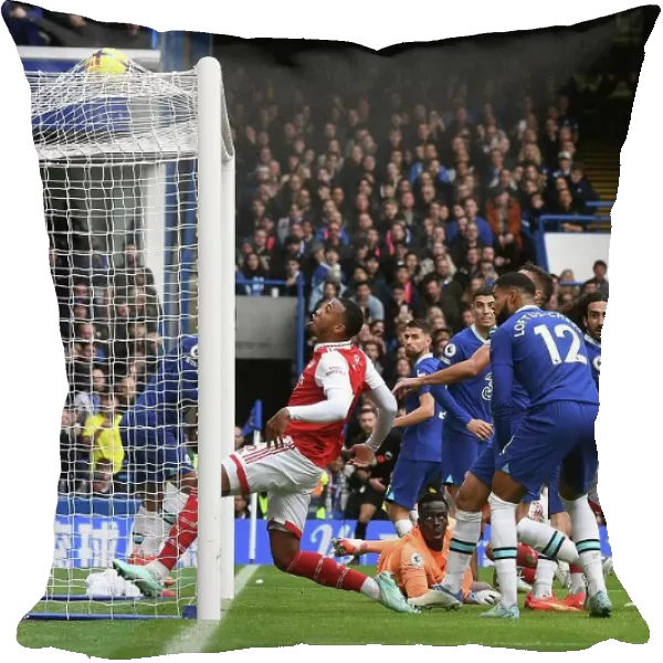 Gabriel's Stunning Goal: Arsenal Triumphs Over Chelsea in the Premier League 2022-23