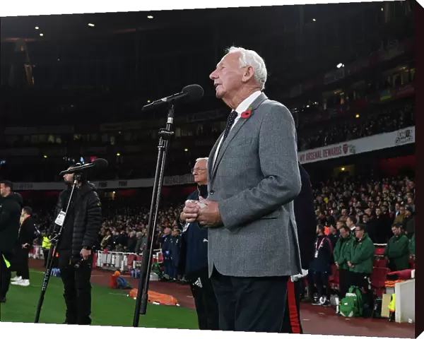 Arsenal Honors Bob Wilson with Emotional Pre-Match Tribute at Emirates Stadium