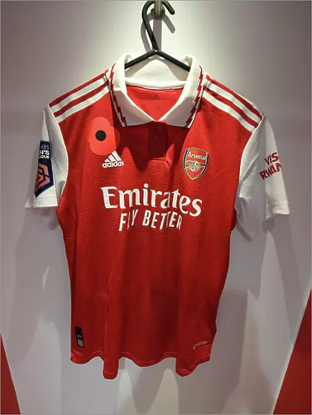 Arsenal Women Honor Remembrance Day with Poppy Shirts vs. Manchester United (FA Women's Super League)