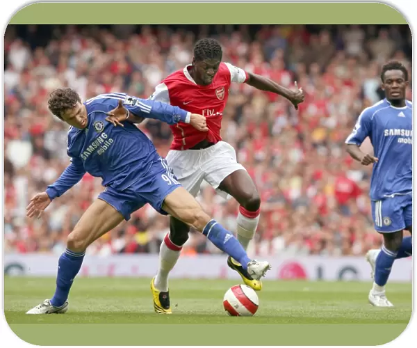 Emmanuel Adebayor (Arsenal) Khalid Boulahrouz (Chelsea)