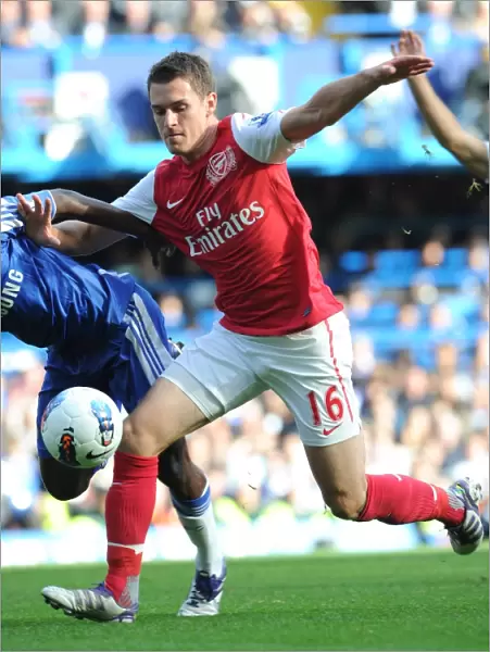 Aaron Ramsey (Arsenal). Chelsea 3: 5 Arsenal. Barclays Premier League. Stamford Bridge, 29  /  10  /  11