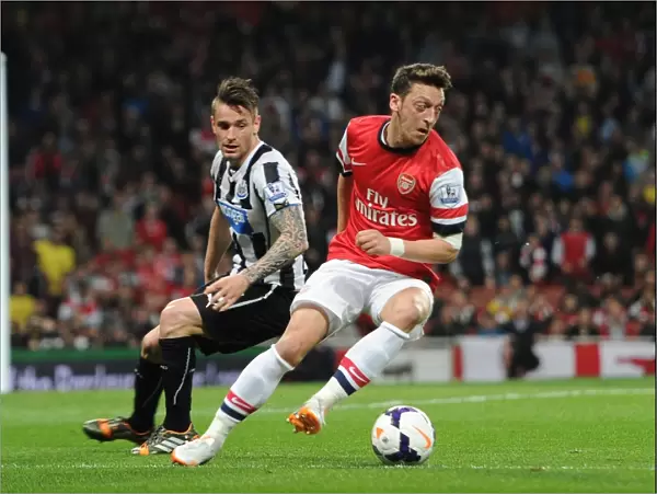 Mesut Ozil vs. Mathieu Debuchy: Clash at the Emirates, Arsenal vs. Newcastle United, Premier League 2013 / 14