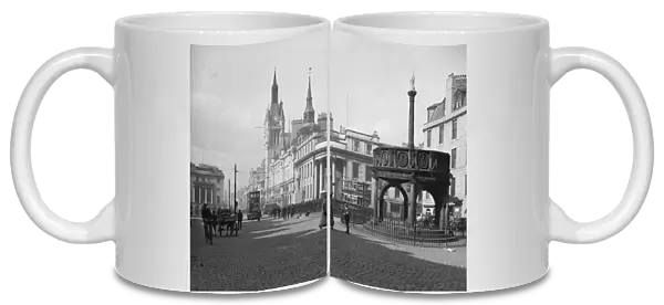 Aberdeen. circa 1911: A view of Aberdeen with Market Cross on right