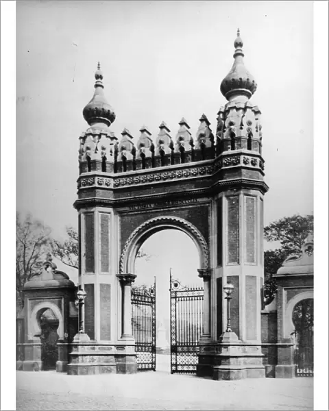 Victoria Arch