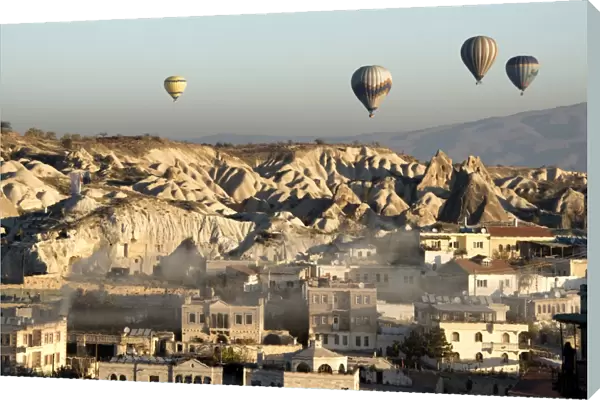 Early morning hot air ballons in Cappadocia