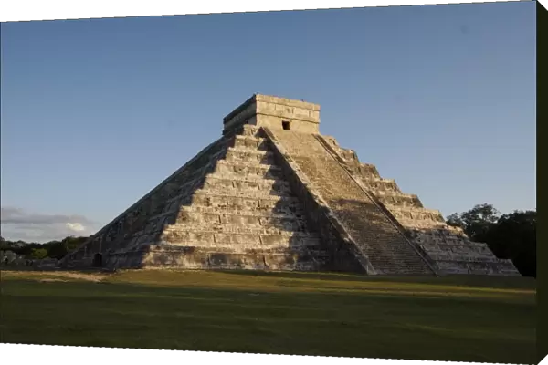Pyramid of Kulkulkan or El Castillo, at Chichen-Itza, Mexico