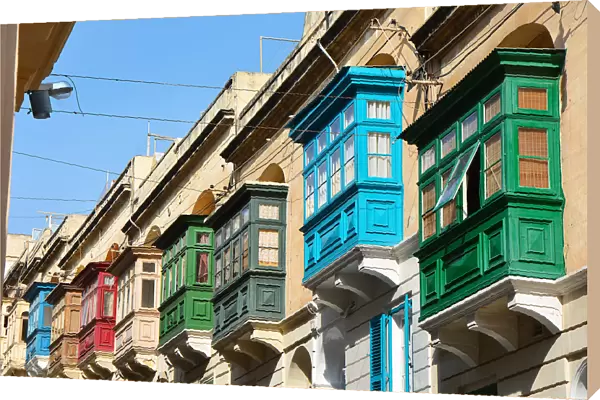 bow windows Malta