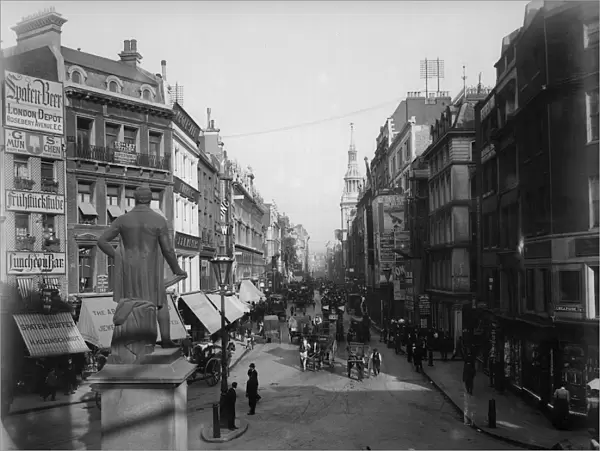 Cheapside. circa 1900: Cheapside in the City of London,
