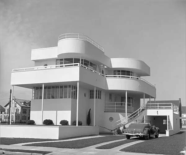 Art Deco beach house