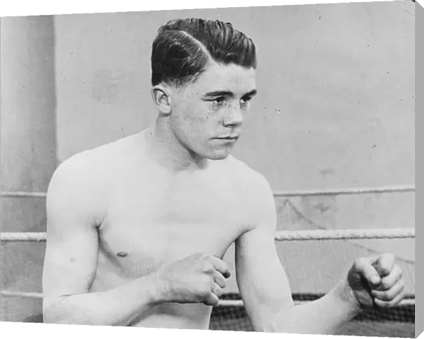 Teddy Baldock posed sparring 1927