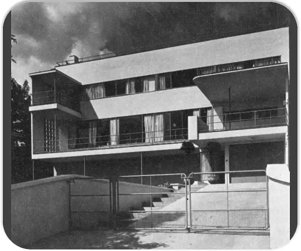 Modern Movement Architecture in 1930s Hampstead London