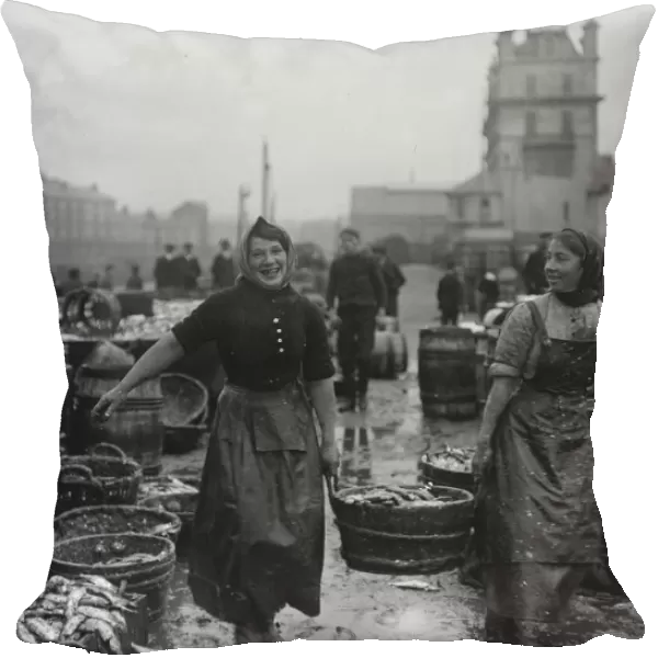 Scotch lassies engaged in curing kippers at Douglas, on the Isle of Man September