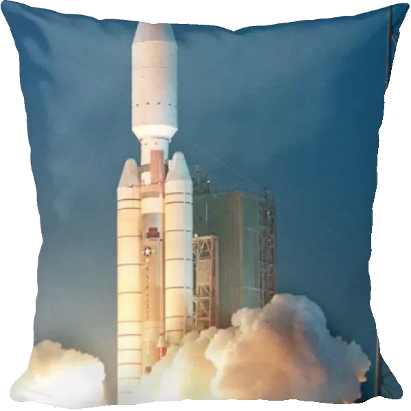 Space-Titan4 Launch