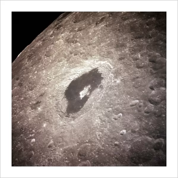 Us-Space-Apollo 13-Moon