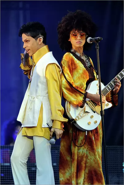 US singer and musician Prince (born Prince Rogers Nelson) and singer and guitarist