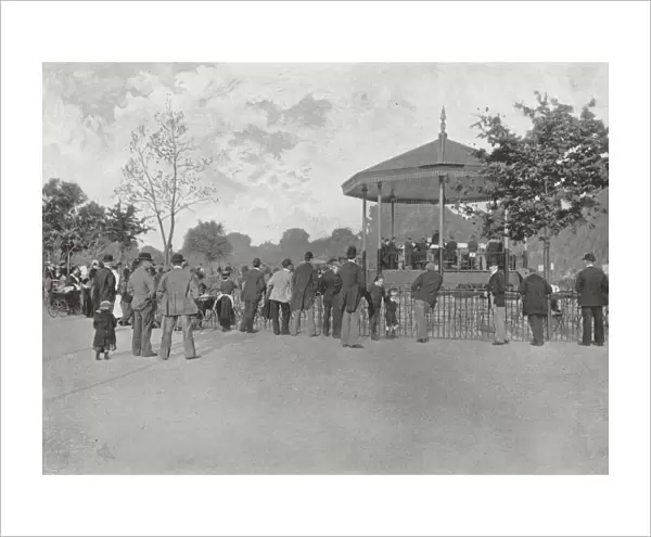 A London County Council Band in Battersea Park (b  /  w photo)