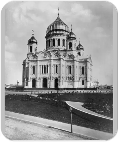 The Cathedral of Christ the Saviour, Moscow (b  /  w photo)