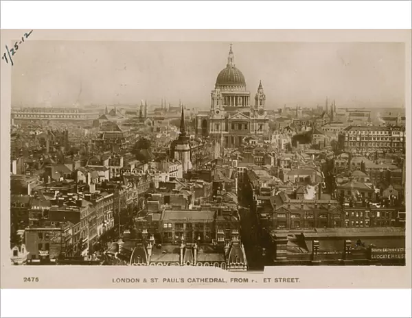 St Pauls Cathedral, London, from Fleet Street (photo)