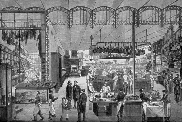 Cuisiniers et serveurs au travail dans les cuisines du cafe Riche, a Paris, en 1866