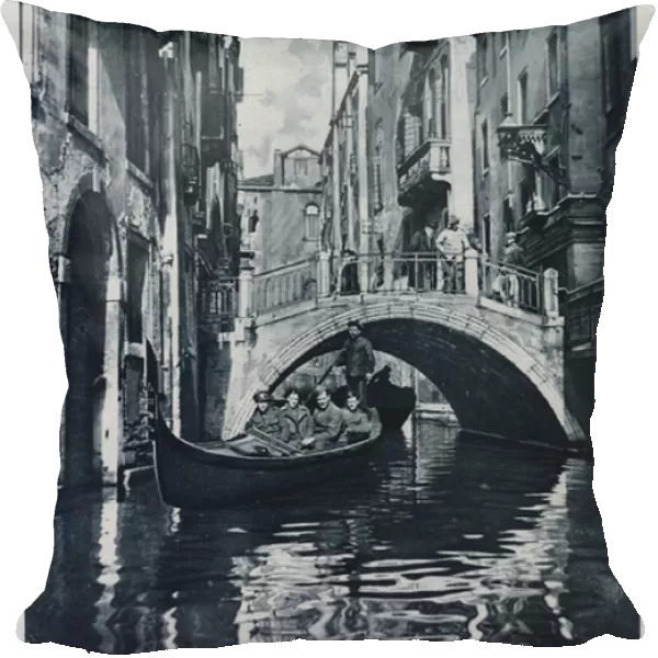 British soldiers enjoying a gondola trip on the canals of Venice, Italy (b  /  w photo)