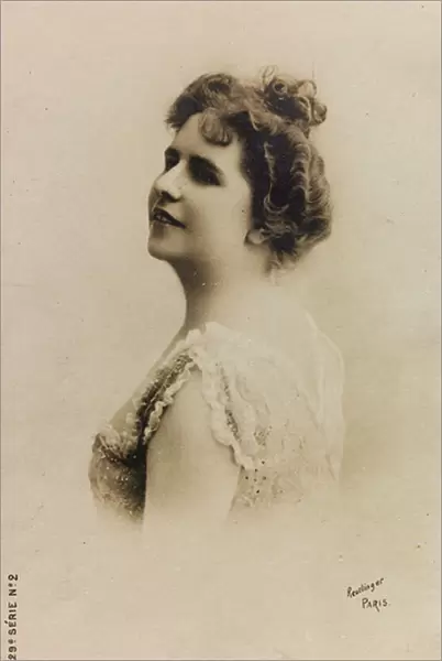 Portrait of the French singer Paulette de Bardy, known as Paulette Darty; postcard