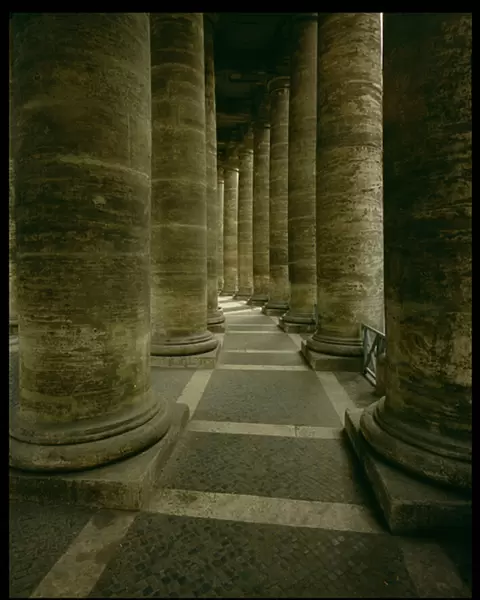 View inside the colonnade (photo)