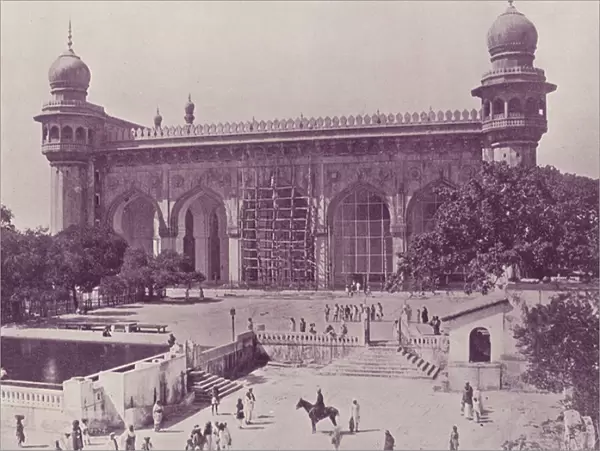 The Jumma Musjid, Hyderabad (b  /  w photo)