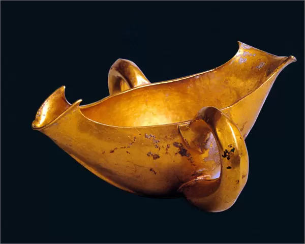 Sauceboat with double spout and two handles - Gold of Troy