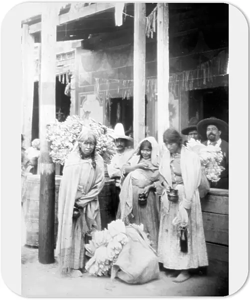 Mexican women with maize, c. 1910 (b / w photo)