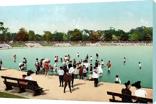Buffalo, New York - Wading Pond at Humboldt Park, early 20th century (postcard)