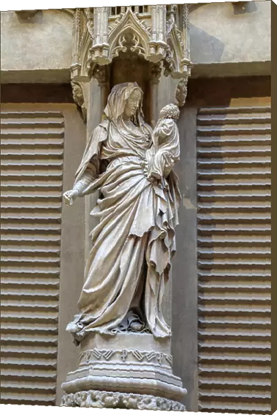 Statue of the Virgin with the child, 14th century (sculpture)
