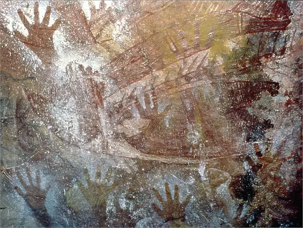 Hand Stencil, Prehistoric, c.90 000-20 000 BC (photo)