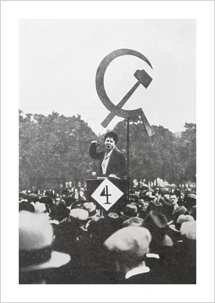 Rally by unemployed workers in Hyde Park, London, 1931 (b / w photo)