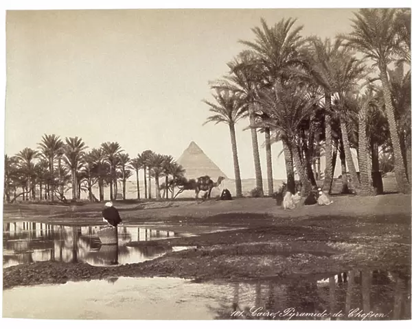 Pyramid in Egypt, c.1900 (photo)