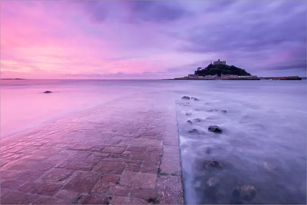 RF - St Michaels Mount and old causeway at sunrise, Marazion, Cornwall, UK. October 2015