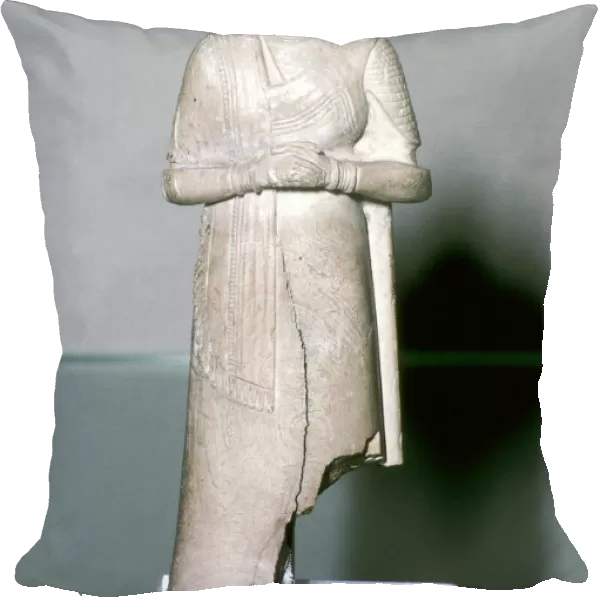 Statuette of a woman, Susa, 2nd millenium BC