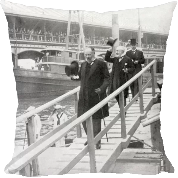 Diplomats arrive for the Treaty of Portsmouth, New York Yacht Club, 1905