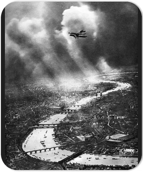 View of London, 1926-1927. Artist: Captain Alfred G Buckham