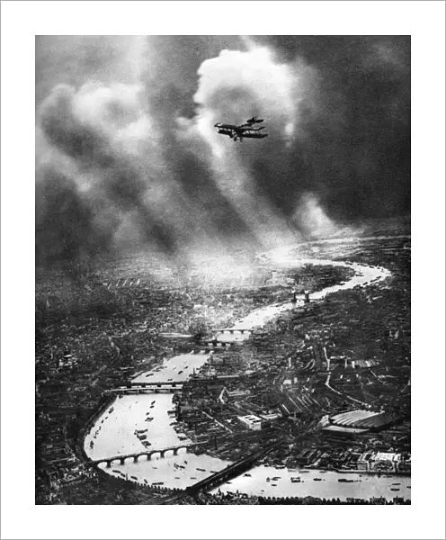 View of London, 1926-1927. Artist: Captain Alfred G Buckham
