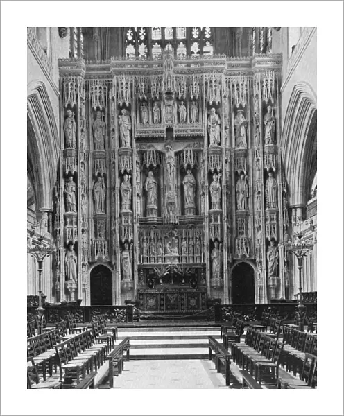 The reredos of Winchester Cathedral, 1924-1926