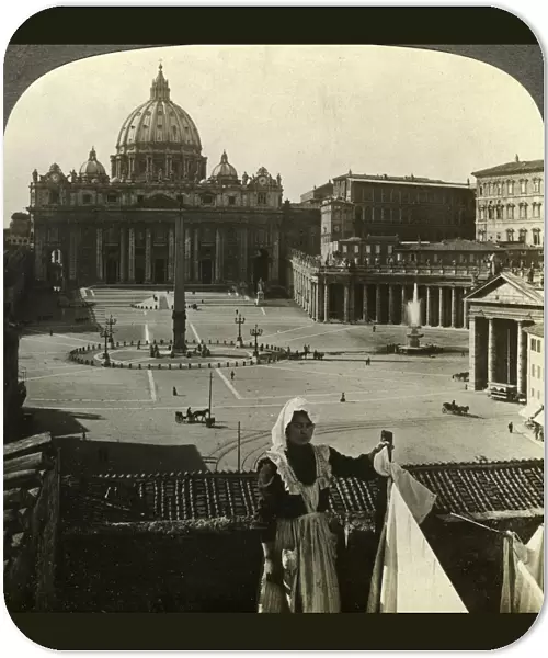 St Peters Square and Basilica and the Vatican, Rome, Italy. Artist: Underwood & Underwood