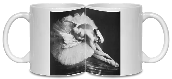 Anna Pavlova in The Swan, 20th century